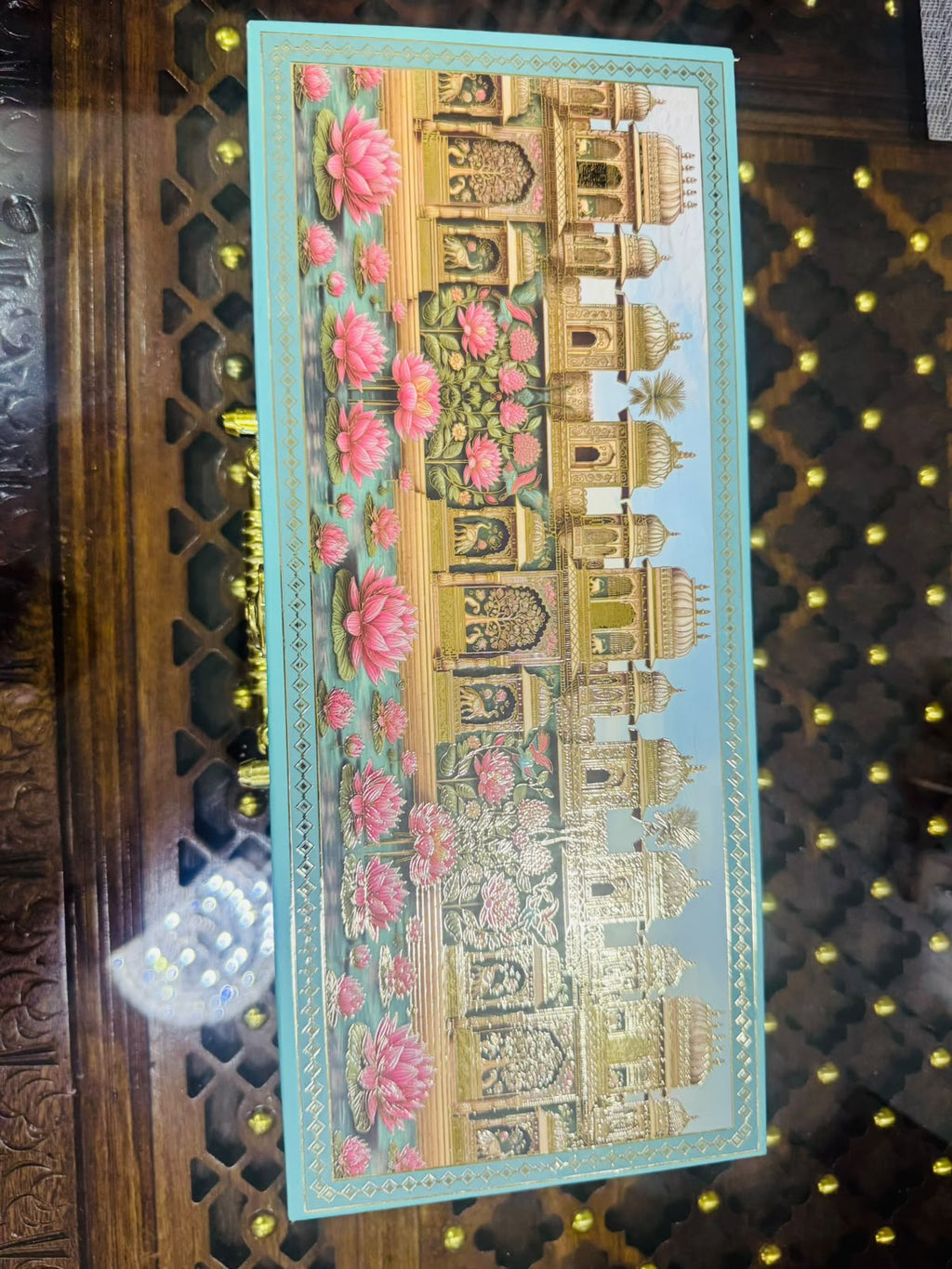 Kerva Palace Box | Handcrafted Gift Box with 100g Almonds, Walnuts & Cashews